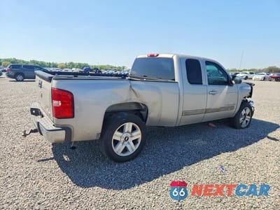 Trzecie zdjęcie samochodu z tyłu: 2008 CHEVROLET SILVERADO C1500 VIN:1GCEC19J58Z263302 - miniatura