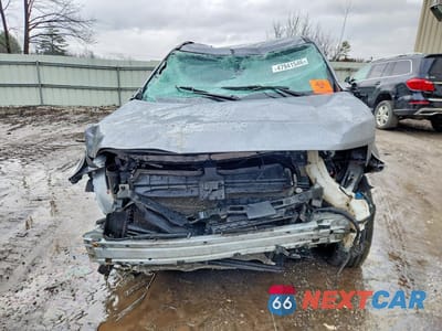 Piąte zdjęcie samochodu w środku: 2019 CHEVROLET TRAVERSE LS VIN:1GNEVFKW8KJ198844 - miniatura