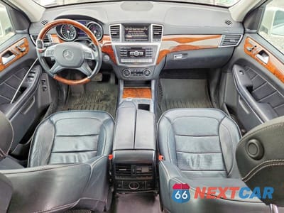 Zdjęcie 8 z 13 samochodu: 2013 MERCEDES-BENZ GL 450 4MATIC VIN:4JGDF7CE5DA143800 - miniatura