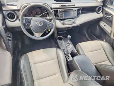 Zdjęcie 8 z 13 samochodu: 2014 TOYOTA RAV4 XLE VIN:2T3WFREV8EW114509 - miniatura