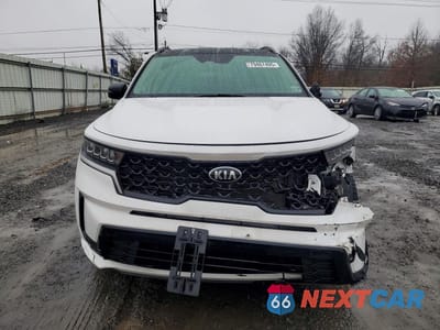 Piąte zdjęcie samochodu w środku: 2021 KIA SORENTO S VIN:5XYRL4LC1MG065676 - miniatura