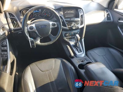 Zdjęcie 8 z 12 samochodu: 2014 FORD FOCUS TITANIUM VIN:1FADP3N27EL199827 - miniatura