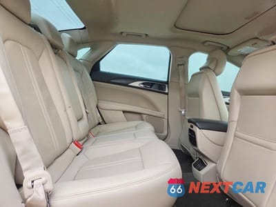 Zdjęcie 10 z 13 samochodu: 2019 LINCOLN MKZ RESERVE II VIN:3LN6L5MU6KR625450 - miniatura