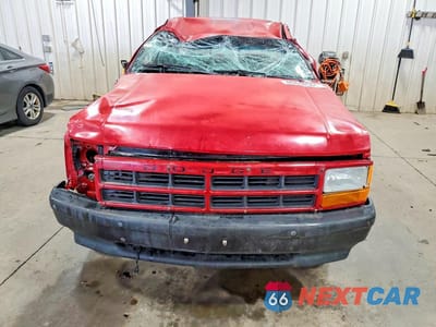 Piąte zdjęcie samochodu w środku: 1992 DODGE DAKOTA VIN:1B7FL26X5NS570878 - miniatura