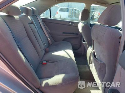 Zdjęcie 10 z 13 samochodu: 2005 TOYOTA CAMRY LE VIN:4T1BE30K95U416038 - miniatura