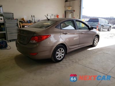 Trzecie zdjęcie samochodu z tyłu: 2014 HYUNDAI ACCENT GLS VIN:KMHCT4AE2EU719655 - miniatura