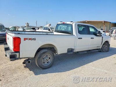 Trzecie zdjęcie samochodu z tyłu: 2024 FORD F250 SUPER DUTY VIN:1FT7W2BT2RED03331 - miniatura
