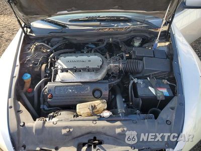 Zdjęcie 11 z 13 samochodu: 2005 HONDA ACCORD EX VIN:1HGCM82695A007890 - miniatura