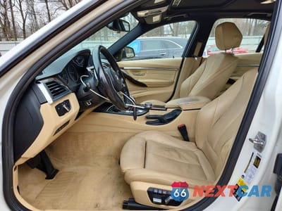 Zdjęcie 7 z 11 samochodu: 2016 BMW 328 VIN:WBA8E3C5XGK501888 - miniatura