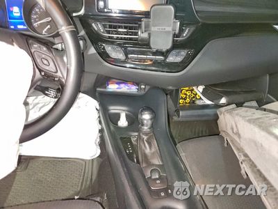 Zdjęcie 8 z 14 samochodu: 2018 TOYOTA C-HR XLE PREMIUM VIN:NMTKHMBX7JR021590 - miniatura
