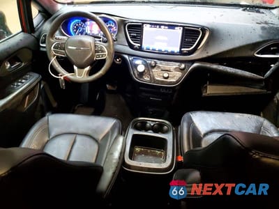 Zdjęcie 8 z 12 samochodu: 2025 CHRYSLER GRAND CARAVAN SXT VIN:2C4RC1ZGXSR606144 - miniatura