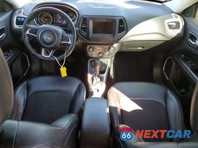 Zdjęcie 8 z 11 samochodu: 2019 JEEP COMPASS LATITUDE VIN:3C4NJDBB7KT850576 - miniatura