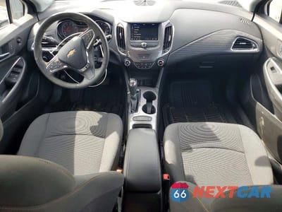 Zdjęcie 8 z 11 samochodu: 2019 CHEVROLET CRUZE LS VIN:3G1BC6SM8KS526738 - miniatura