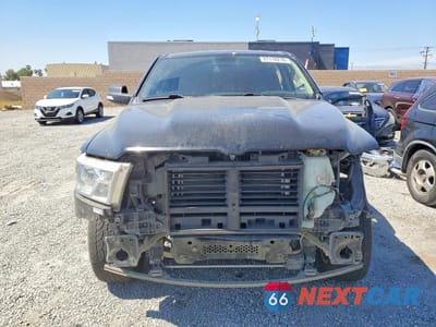 Piąte zdjęcie samochodu w środku: 2019 RAM 1500 BIG HORN VIN:1C6RRFFG0KN743968 - miniatura