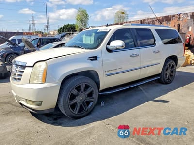2008 CADILLAC ESCALADE ESV 1GYFC66898R180582 - główne zdjęcie licytacji z USA - miniatura