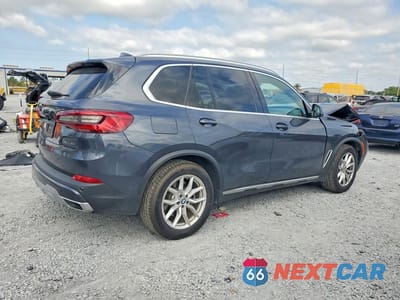 Trzecie zdjęcie samochodu z tyłu: 2019 BMW X5 XDRIVE40I VIN:5UXCR6C55KLL27393 - miniatura