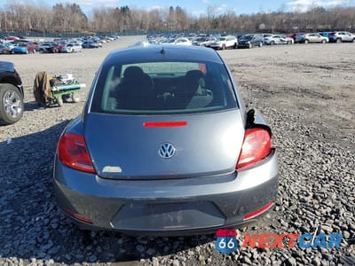 Zdjęcie 6 z 11 samochodu: 2014 VOLKSWAGEN BEETLE VIN:3VWFP7AT7EM621339 - miniatura