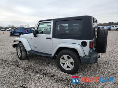 Drugie zdjęcie samochodu z przodu: 2008 JEEP WRANGLER SAHARA VIN:1J8FA54128L589692 - miniatura