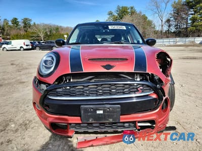 Piąte zdjęcie samochodu w środku: 2021 MINI COOPER S VIN:WMWXU9C01M2N39995 - miniatura