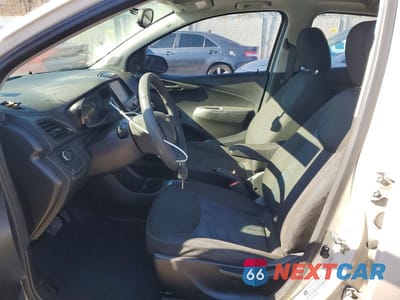Zdjęcie 7 z 12 samochodu: 2017 CHEVROLET SPARK LS VIN:KL8CB6SAXHC826843 - miniatura