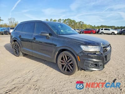 Czwarte zdjęcie samochodu z boku: 2018 AUDI Q7 PRESTIGE VIN:WA1VABF71JD033516 - miniatura
