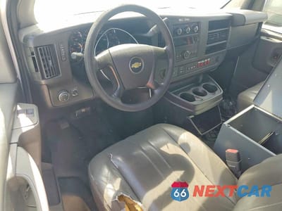 Zdjęcie 8 z 13 samochodu: 2014 CHEV EXPRESS G2500 VIN:1GCWGFCB1E1133843 - miniatura