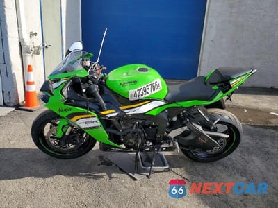 Trzecie zdjęcie samochodu z tyłu: 2025 KAWASAKI ZX636 K VIN:JKBZXJJ18SA018314 - miniatura