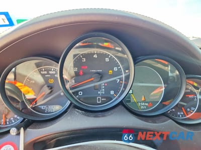 Zdjęcie 9 z 13 samochodu: 2012 PORSCHE CAYENNE VIN:WP1AA2A22CLA10043 - miniatura