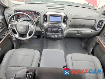 Zdjęcie 8 z 11 samochodu: 2019 CHEVROLET SILVERADO K1500 LT VIN:3GCUYDED6KG297447 - miniatura