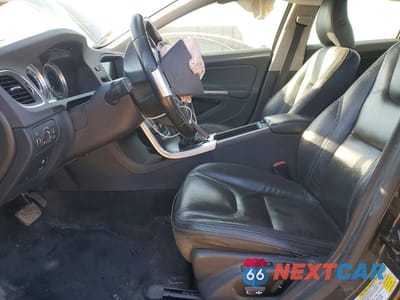 Zdjęcie 7 z 11 samochodu: 2013 VOLVO S60 T5 VIN:YV1612FH6D2174904 - miniatura