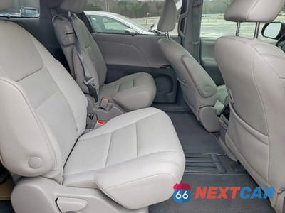Zdjęcie 11 z 13 samochodu: 2020 TOYOTA SIENNA XLE 8-PASSENGER VIN:5TDYZ3DC2LS047224 - miniatura