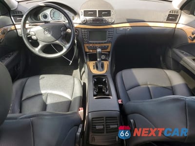 Zdjęcie 8 z 12 samochodu: 2008 MERCEDES-BENZ E 350 VIN:WDBUF56XX8B354236 - miniatura