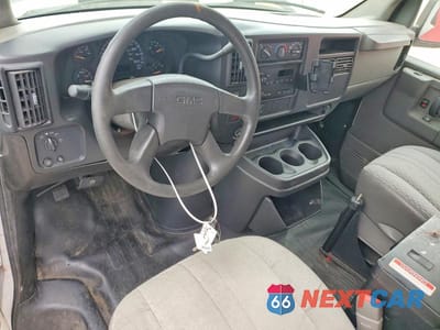 Zdjęcie 8 z 13 samochodu: 2007 GMC SAVANA G2500 VIN:1GTGG25V071193006 - miniatura