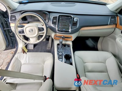 Zdjęcie 8 z 12 samochodu: 2021 VOLVO XC90 T6 MOMENTUM VIN:YV4A22PK2M1729969 - miniatura