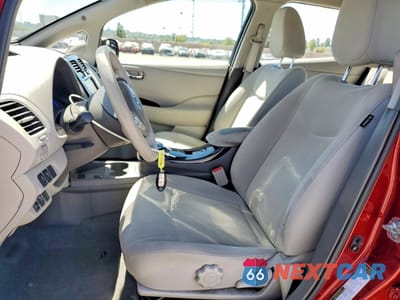 Zdjęcie 7 z 13 samochodu: 2011 NISSAN LEAF SV VIN:JN1AZ0CP4BT000557 - miniatura