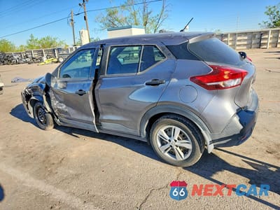 Drugie zdjęcie samochodu z przodu: 2020 NISSAN KICKS S VIN:3N1CP5BV4LL573878 - miniatura