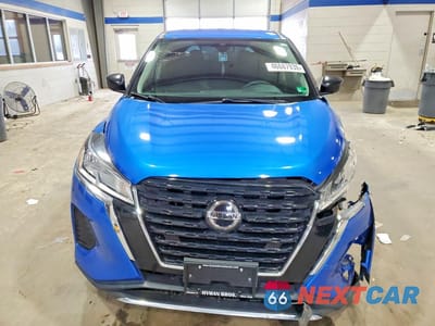 Piąte zdjęcie samochodu w środku: 2021 NISSAN KICKS S VIN:3N1CP5BV5ML484757 - miniatura