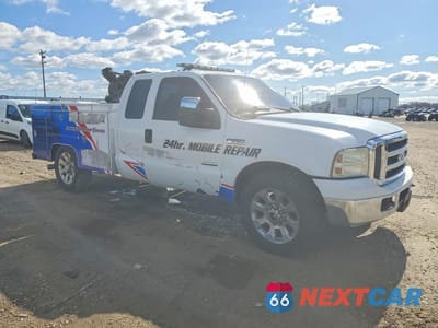 Czwarte zdjęcie samochodu z boku: 2006 FORD F250 SUPER DUTY UTILITY / SERVICE TRUCK VIN:1FTSX20P96EC17684 - miniatura