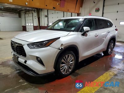 2023 TOYOTA HIGHLANDER PLATINUM 5TDKDRBH1PS506156 - główne zdjęcie licytacji z USA - miniatura