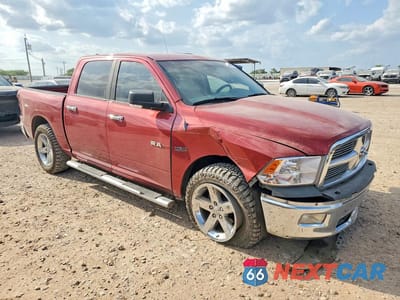 Czwarte zdjęcie samochodu z boku: 2010 DODGE RAM 1500 VIN:1D7RB1CT4AS181712 - miniatura