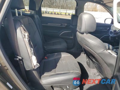 Zdjęcie 11 z 12 samochodu: 2024 KIA TELLURIDE S VIN:5XYP64GC4RG412403 - miniatura