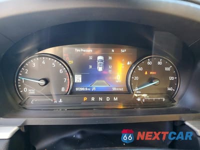 Zdjęcie 9 z 13 samochodu: 2020 FORD EXPLORER XLT VIN:1FMSK8DH6LGB45066 - miniatura
