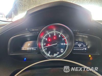 Zdjęcie 10 z 14 samochodu: 2017 MAZDA 3 VIN:JM1BN1W38H1115162 - miniatura