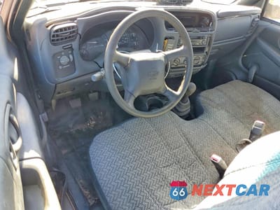 Zdjęcie 8 z 12 samochodu: 2002 CHEVROLET S TRUCK S10 VIN:1GCCS145428262126 - miniatura