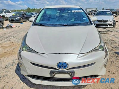Piąte zdjęcie samochodu w środku: 2016 TOYOTA PRIUS THREE TOURING VIN:JTDKARFU9G3012080 - miniatura