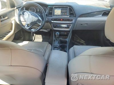 Zdjęcie 8 z 12 samochodu: 2018 HYUNDAI SONATA LIMITED VIN:5NPE34AF2JH713476 - miniatura