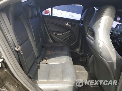 Zdjęcie 10 z 13 samochodu: 2015 MERCEDES-BENZ CLA 45 AMG VIN:WDDSJ5CB5FN175510 - miniatura