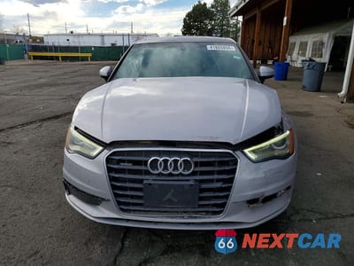 Piąte zdjęcie samochodu w środku: 2015 AUDI A3 PREMIUM VIN:WAUBFGFF2F1140983 - miniatura