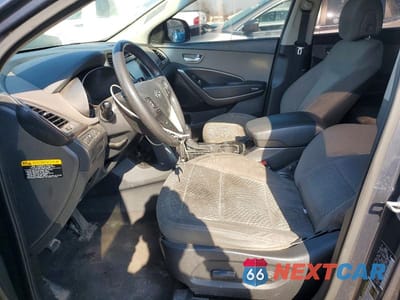 Zdjęcie 7 z 12 samochodu: 2017 HYUNDAI SANTA FE SE VIN:KM8SMDHF4HU176627 - miniatura