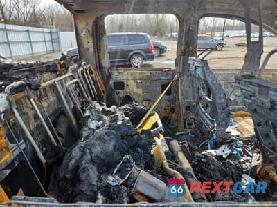 Zdjęcie 10 z 11 samochodu: 2005 NISSAN TITAN XE VIN:1N6AA07A95N501072 - miniatura